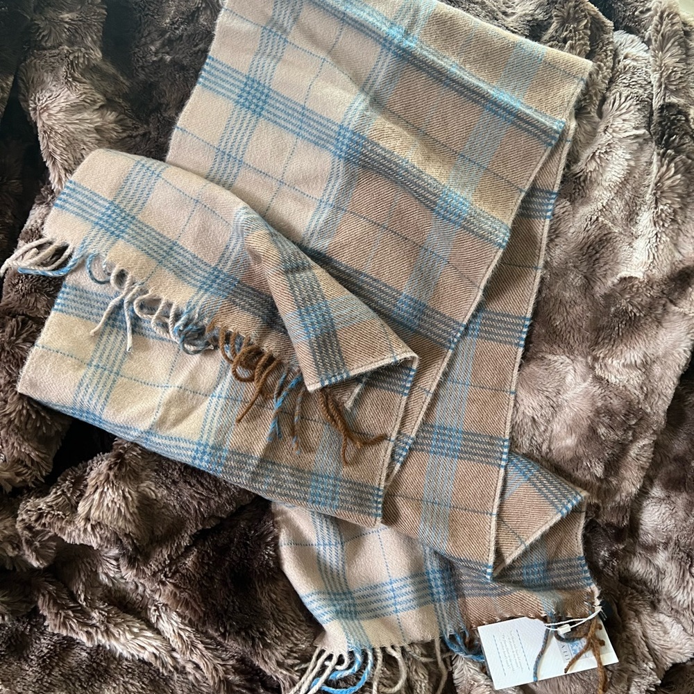 alpaca scarf, 100% alpaca fur scarf, 64 inch new with tags holes in 2 places